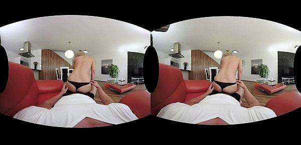  Samantha Jolie Loves Herself Some VR Sex and Toying Pussy